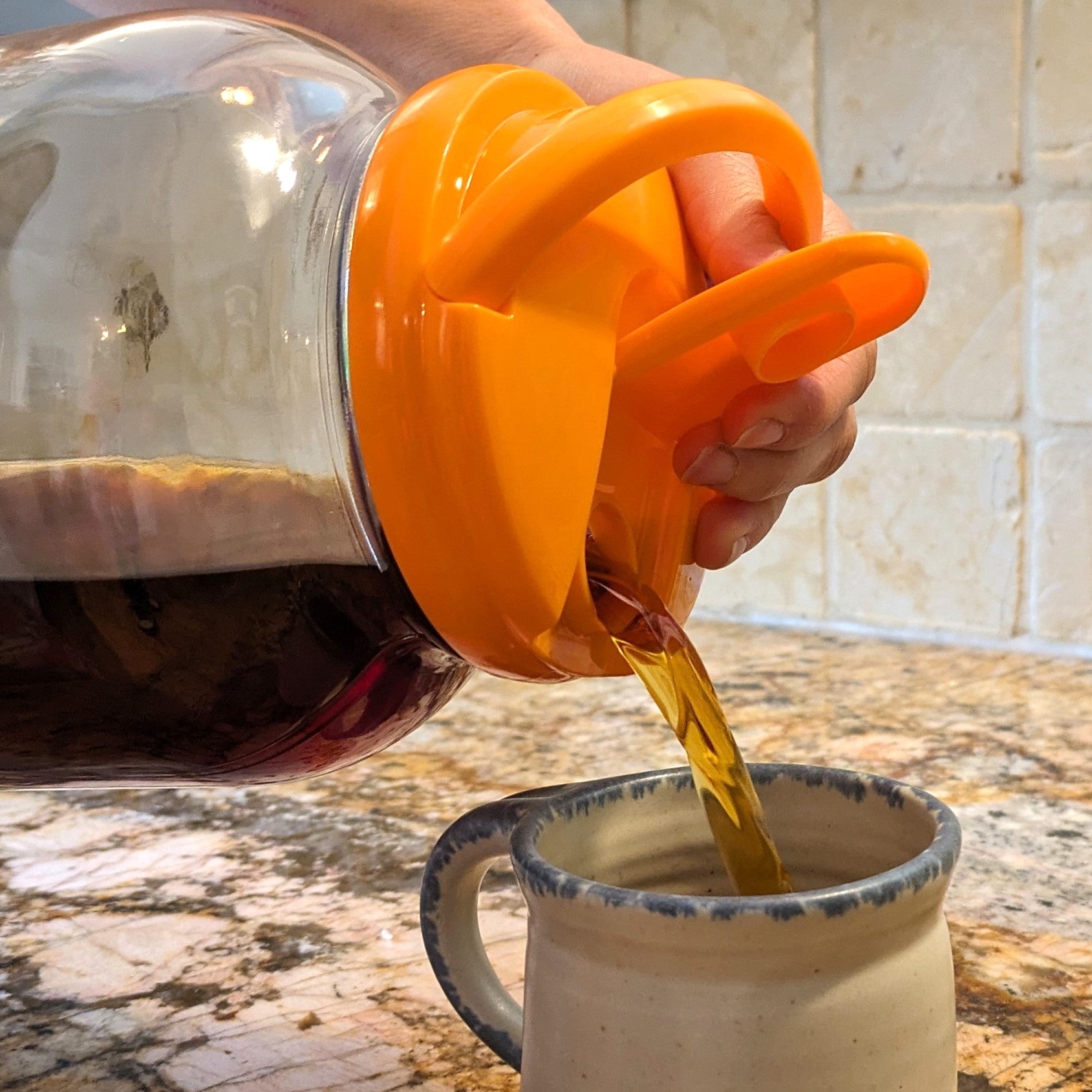 Gallon Flip-Up Lid Pouring Coffee into Mug