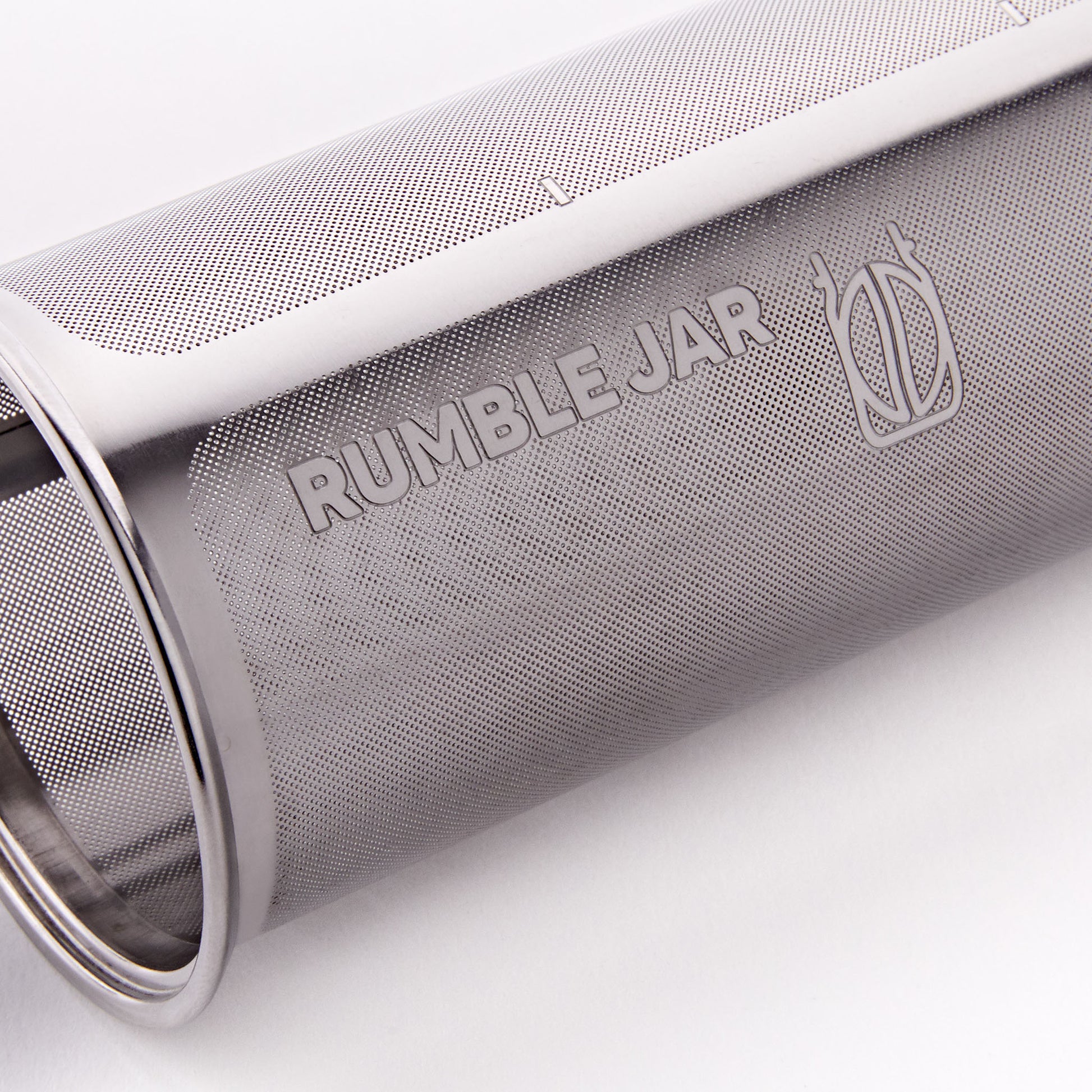 Rumble Jar features a sturdy etched filter design instead of a flimsy mesh filter